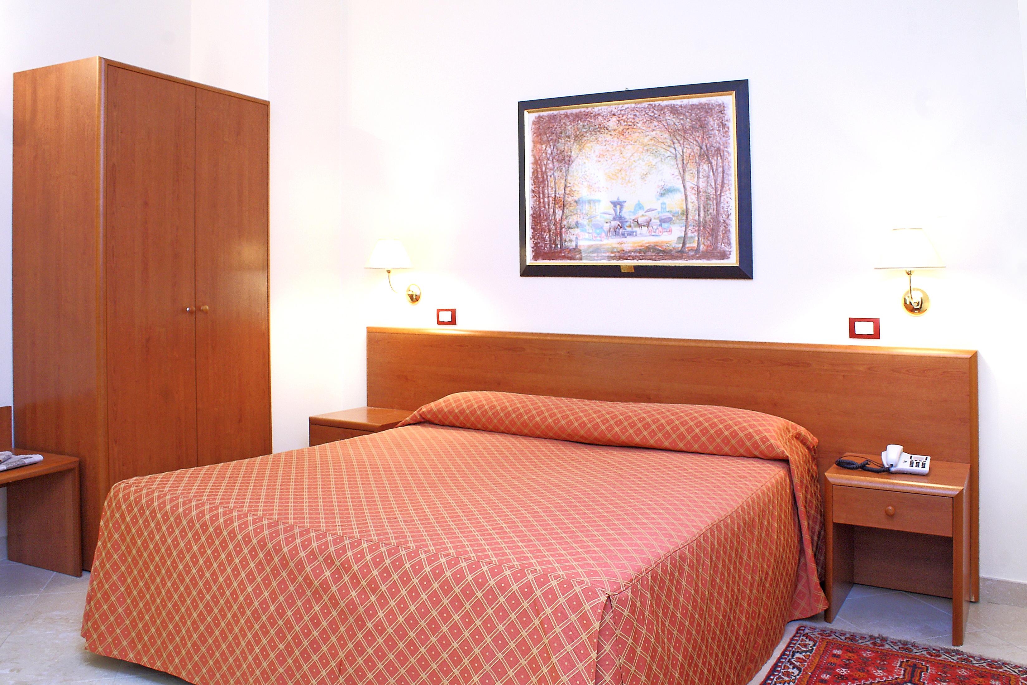 Hotel Centrale Spa & Relax Алкамо Екстериор снимка