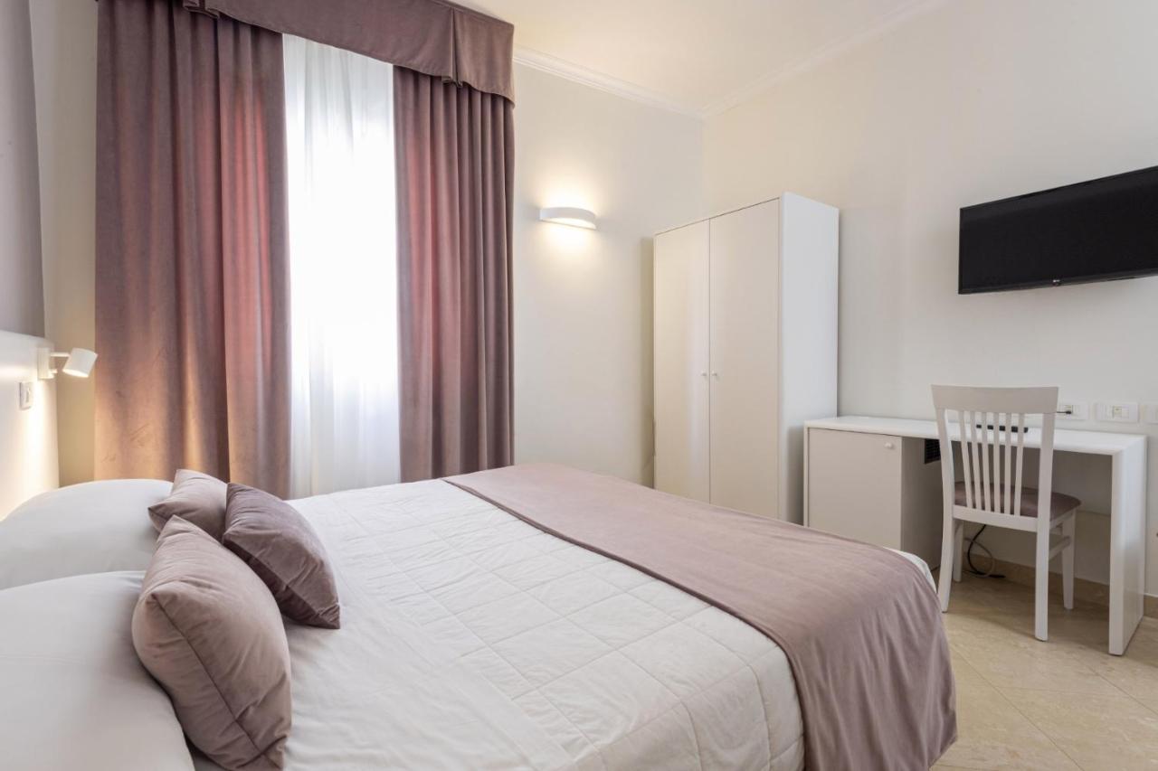 Hotel Centrale Spa & Relax Алкамо Екстериор снимка