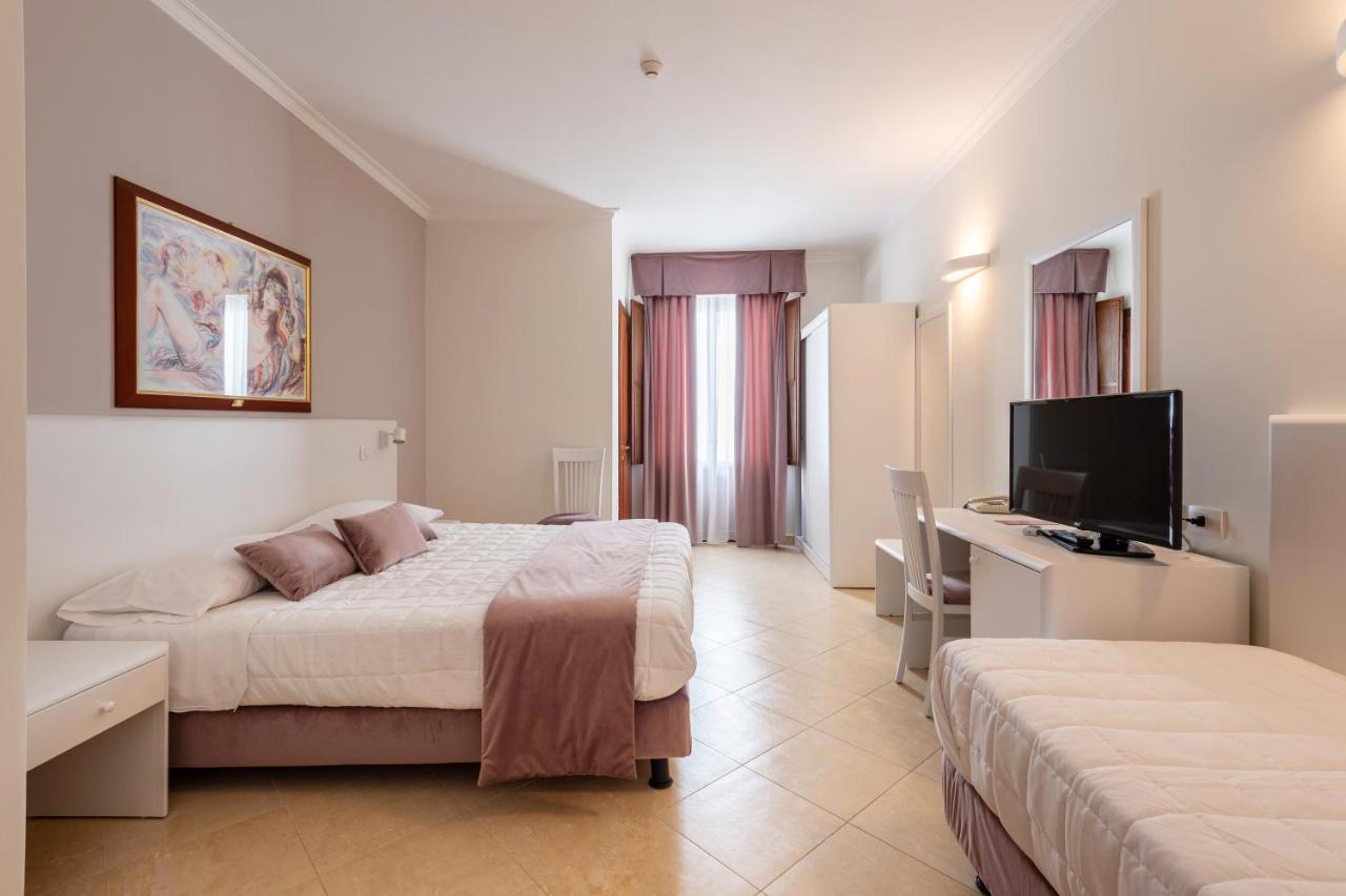 Hotel Centrale Spa & Relax Алкамо Екстериор снимка