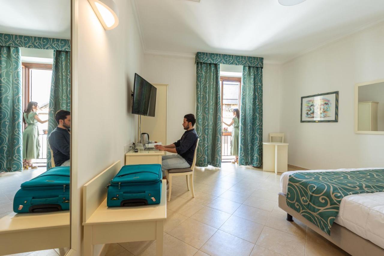 Hotel Centrale Spa & Relax Алкамо Екстериор снимка