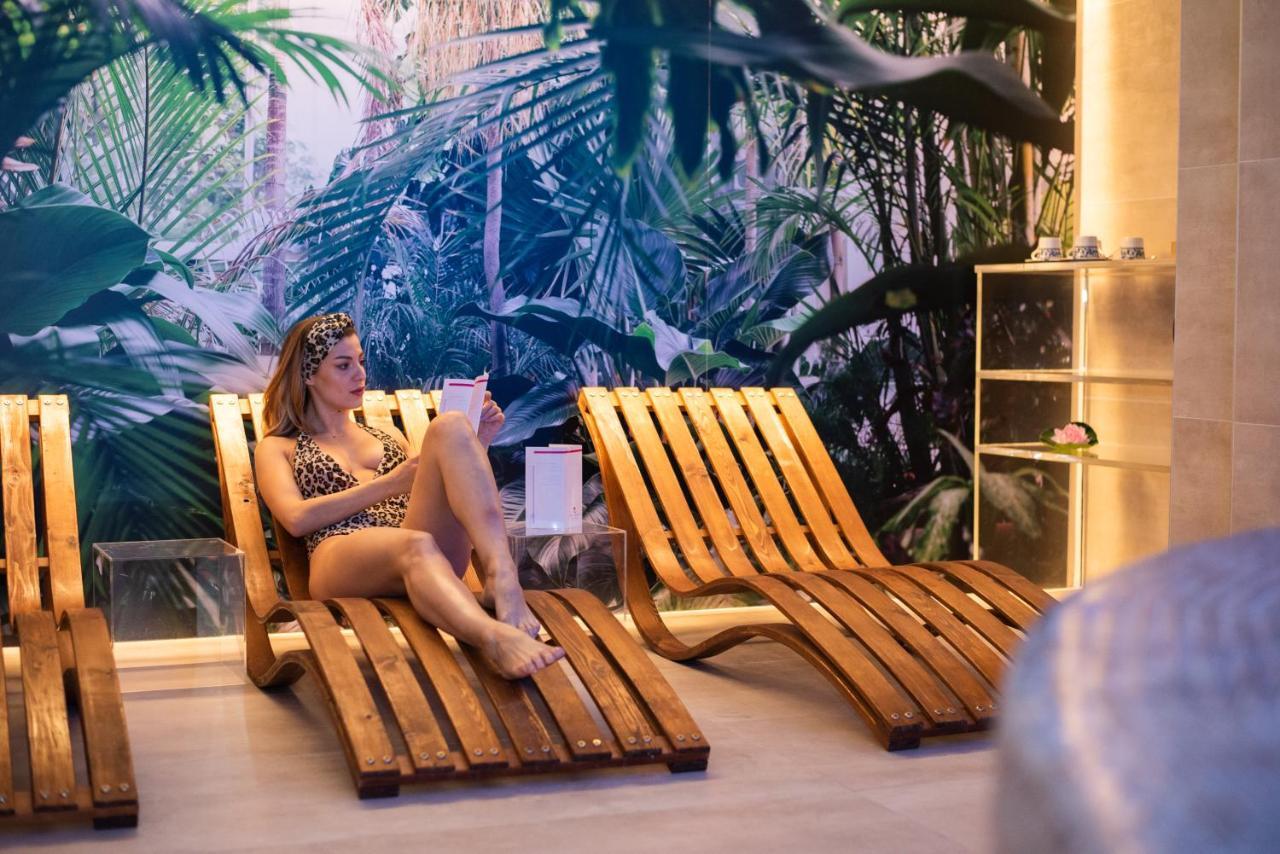 Hotel Centrale Spa & Relax Алкамо Екстериор снимка