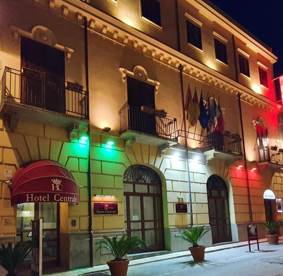 Hotel Centrale Spa & Relax Алкамо Екстериор снимка